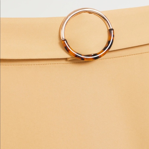 If you are interested comment or give me a like 👍🏽💛 - Picture 2 of 7